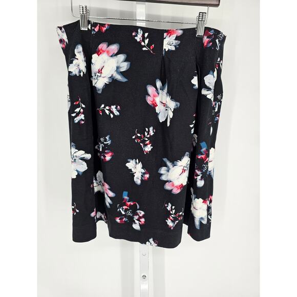 Lands Enf Womens Sz 14P Petite Knee Length A Line Skirt Black Floral - Picture 1 of 4